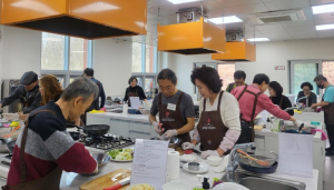 칠곡군, 은퇴 남성을 위한 요리교육“은빛밥상”진행