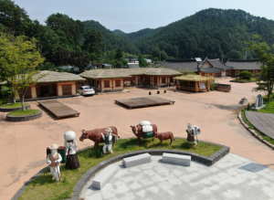 울진군, 십이령 옛길 보부상 주막촌 운영