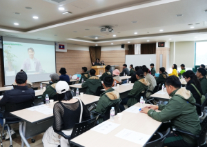영천시-라오스 업무협약에 따른 외국인 계절근로자 단체 입국
