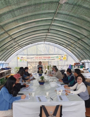 포항시, 국화 활용한 치유농업 꽃 피운다 … 화훼산업 활성화 기대