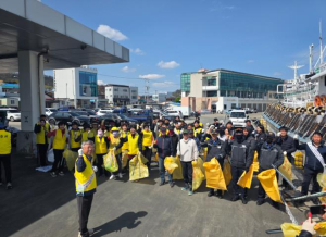 경주시, ‘감포항 100년 기념행사’맞아 합동 환경정비 실시