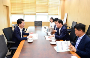배낙호 김천시장과 송언석 국회의원,인적네트워크 활용 정부예산 확보 ‘전력투구’