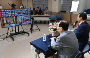 대구 남구, 어버이날 맞이 스마트 경로당 온라인 인사 전해 ..타 지자체 벤치마킹 줄이어