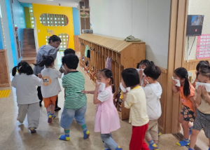김천 농소유치원, 소방관 아저씨들이 유치원에 왔어요