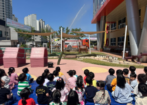 소방서와 함께 화재 안전을 배워요 김천 율곡유치원, 화재대피 합동소방훈련 실시
