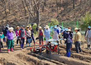 대구광역시농업기술센터 지금까지 이런 농업교육 없었다  교실을 넘어 농업현장에서‘진짜농부, 나도농부’