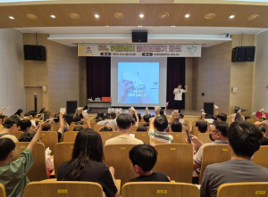 김천녹색미래과학관, `위플레이 종이비행기 공연` 성공적 개최
