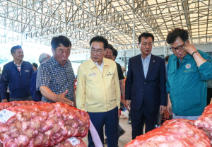 영천시, 마늘경매 초매식으로 햇마늘 경매 시작!
