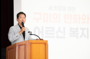 노년의 열정에 응답하다…김장호 구미시장, 노인대학 특강 호응