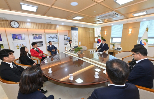 경상북도교육장학회, 국제라이온스협회와 이주배경학생을 위한 장학금 1천만 원 기탁식 개최