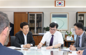 이강덕 시장, 기재부 방문 ‘임기 마지막까지’ 국비 확보 총력 대응