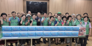김천시 “핫복(福) 감천이라예~”초복 맞이 떡 나눔, 감천은 오늘도 복을 짓습니다!
