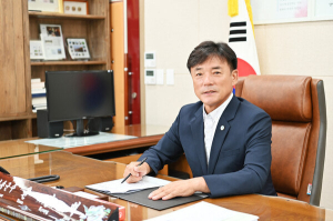 윤경희 청송군수 민생·관광·농업 혁신 3축으로 도약…취임 후 3년 성과 결산