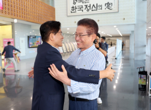 “이철우 지사님 쾌유를 빕니다”...김문수 당대표 후보 경북도 방문