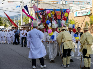 칠곡군 전통 상여소리와 힙합의 만남, 주민 주도의 새로운 문화실험 성공적으로 마무리
