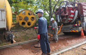 경주시, 보문단지 하수관로 대대적 준설…APEC 정상회의 맞이 준비 박차