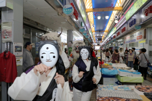 안동시 전통시장 퍼레이드, 축제의 흥과 지역상권을 잇다