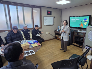 군위군 삼국유사면, 어르신 대상 ‘마을 순회 스마트폰 교육’ 운영