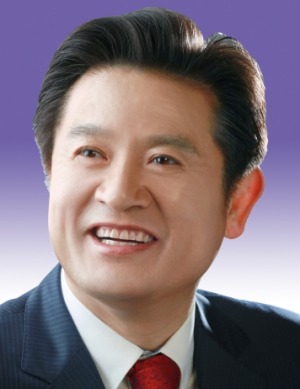 “포항, 철강을 넘어 기후산업도시로” 이칠구 경북도의원, 경북연구원 행감서 수소·탄소중립 연구체계 제안