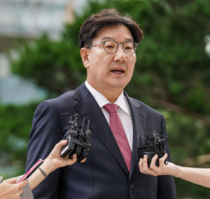 특검, ‘통일교 자금 1억 수수’ 권성동에 징역 4년 구형