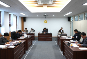 영천시의회 산업건설위원회, 농기계 교육 3배 확대’등 시민 체감형 조례 대거 처리