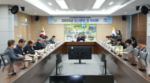 천우산업개발 김만규 대표, 봉화군교육발전위원회 릴레이 장학금 기탁