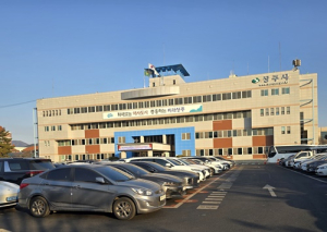 상주시청 주차장, ‘공무원 전용’처럼 운영되나…민원인 불편 가중