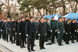 경주시, 신년 충혼탑 참배로 새해 공식 업무 시작