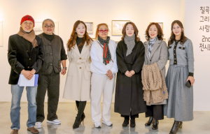 주부부터 영국 작가까지… 골목 그림으로 상권에 힘 보탠 전시회 막 내려 ‘칠곡을 그리는 사람들전’, 작품은 전시 후 가게 주인에게 전달