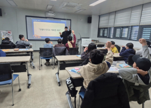 청도도서관, 겨울독서교실 `우리동네 수상한 사장님`성료