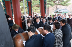 김진열 군위군수, 3.1절 타종 참여 ··· 선열 정신 새기고 군민 희망 기원