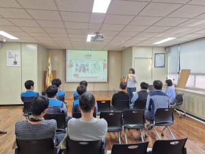 군위군, 우체국 찾아 ‘건강상담’ 운영… 심뇌혈관질환 예방 교육 강화