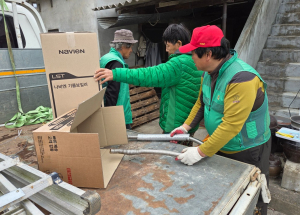 의성군 단촌면 새마을지도자협의회, 취약가구 집수리 봉사 ‘온기’