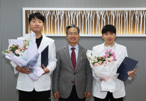 “전국 보건소 이용률 1위, 영양군“, 의료취약지에 헌신한 공중보건의 2명, 보건복지부 장관 표창 수상