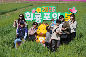 [특집] “SNS 타고 전국서 몰려왔다”…회룡포, 지방 관광의 판을 바꾸다