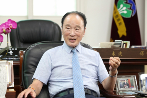 김윤철 유가청담장학회 이사장, 달성군에 1천500만원 통큰 기부