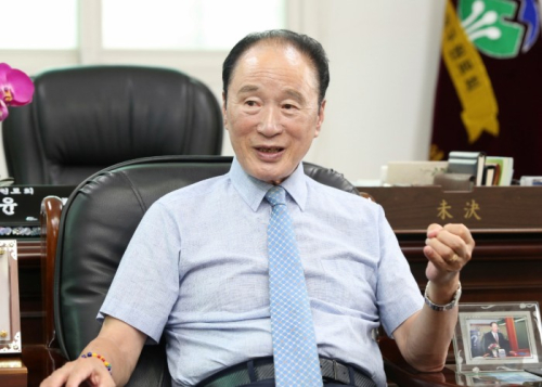 김윤철 유가청담장학회 이사장, 달성군에 고향사랑기부금 500만원 추가 기탁