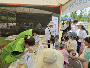 상주시노인종합복지관, 가족축제서 노인권익증진 캠페인 운영