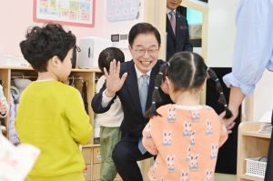 임종식 경북교육감 후보 “돌봄은 공교육의 책임”…교육비 부담 경감 패키지 공약 발표