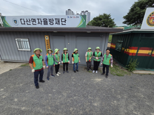 고령군 다산면 자율방재단, 철인3종경기 앞두고 환경정비 구슬땀