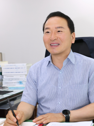 포항시의회 첫 사무국장 장재각 국장, 37년 공직 마무리…“의회 발전 응원할 것”