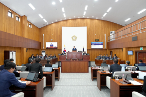 경주시의회 제299회 임시회 개회…제10대 의회 본격 의정활동 돌입