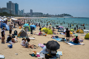 대구·경북, 낮 최고 37℃ '찜통더위'…오후 내륙 곳곳 소나기