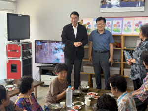 정희용 의원, 중복 맞아 고령·성주·칠곡 경로당 순회