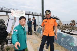 포항 장길리 ‘보릿돌교’ 붕괴…고립 관광객 17명 전원 구조