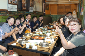 취임 첫 오찬 청원경찰·청소원과…북구청장, 현장 소통 행보