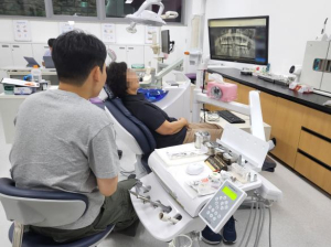김천시, AI 기반 스마트 구강검진 도입…무료 검진으로 치주질환 조기 발견