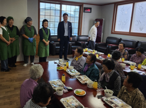 울진군우리음식연구회, 매화2리 어르신에 '치유도시락' 정(情) 나눔