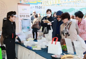 예천군, 농산물축제장서 ‘대표음식 밀키트’ 전시·판매